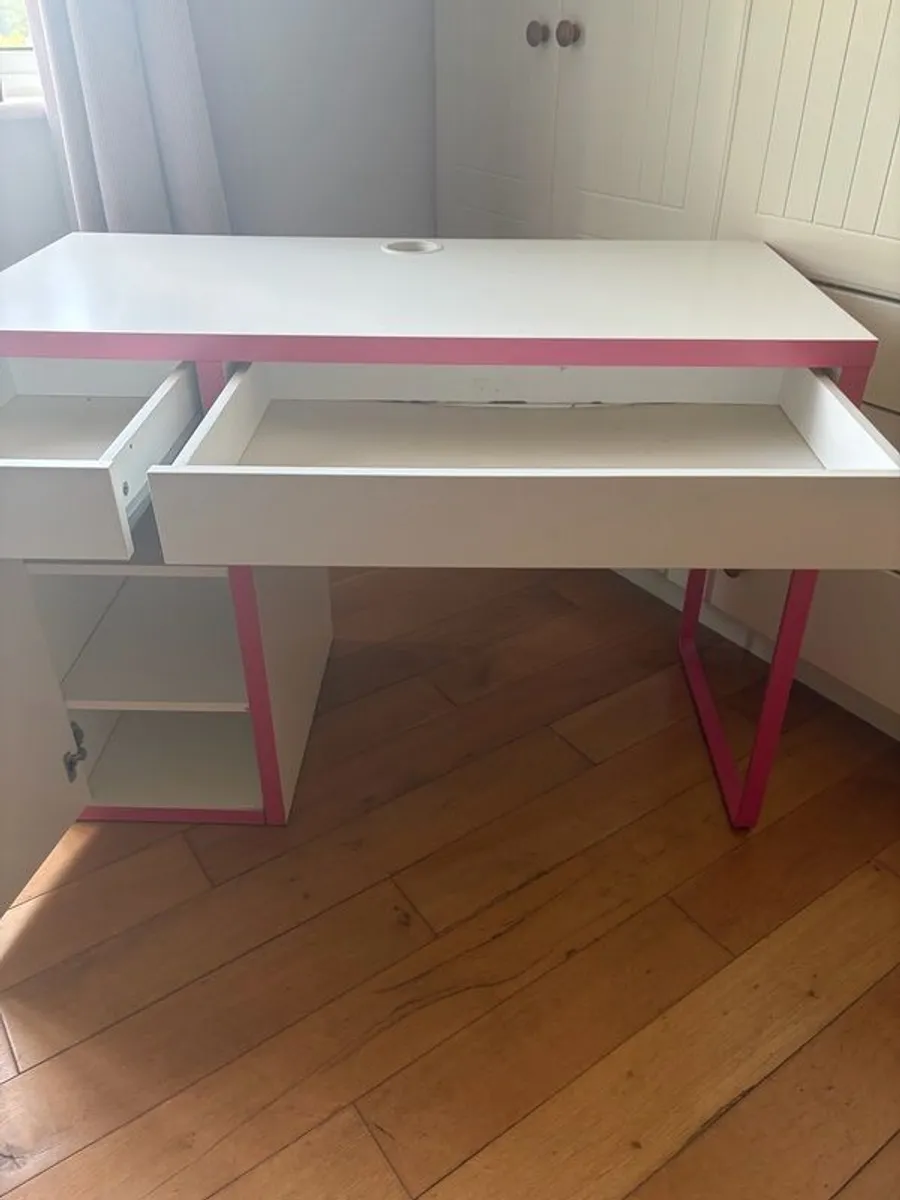 ikea desk and swivel chair - Image 4