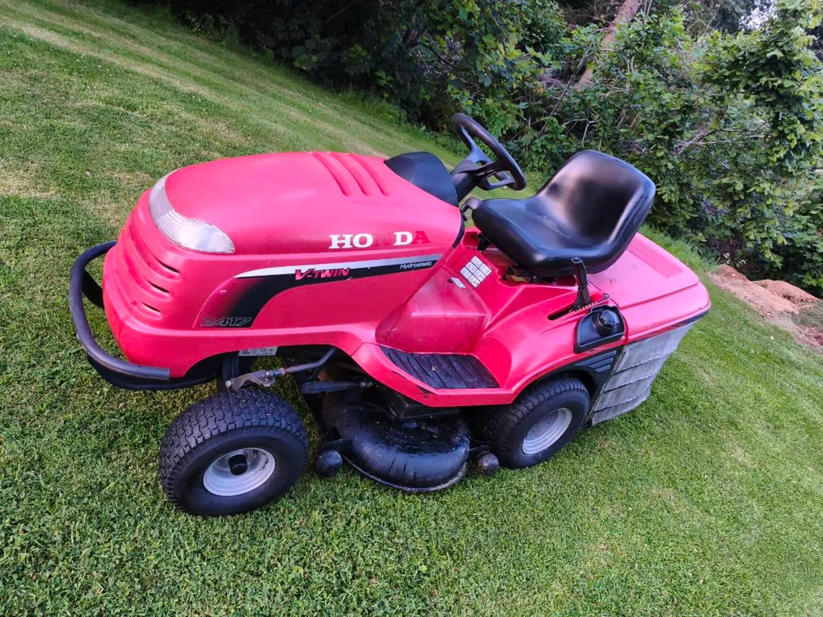 Ride on mower - Image 3