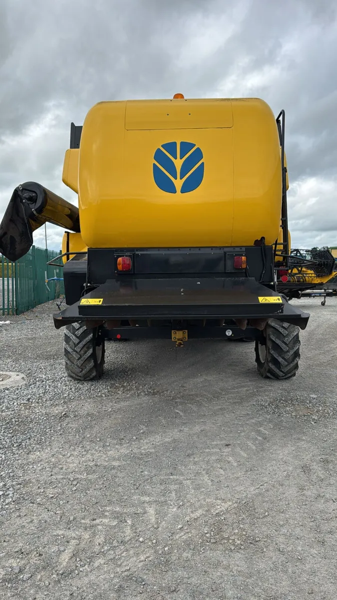 New Holland CS640 - Image 4