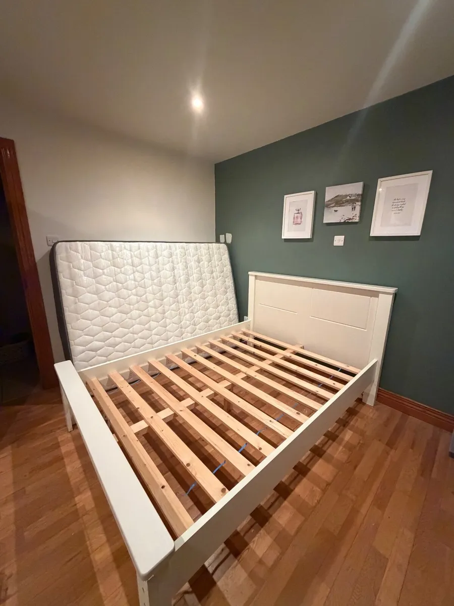 Bed - Image 3