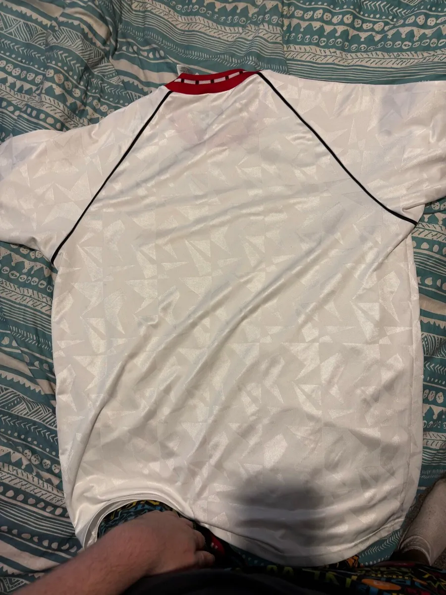 Man United UEFA Cup Winners Cup Retro Jersey - Image 2
