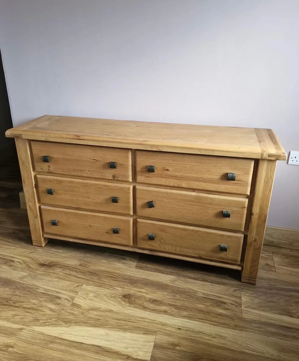 Dresser - Image 1
