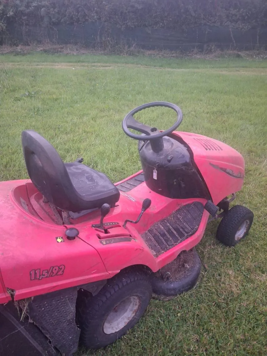 Ride on lawnmower - Image 3