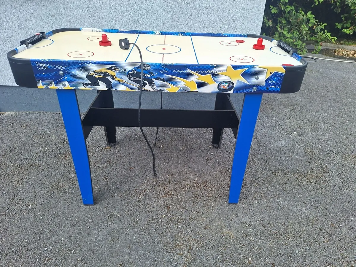 Air hockey table FREE - Image 2
