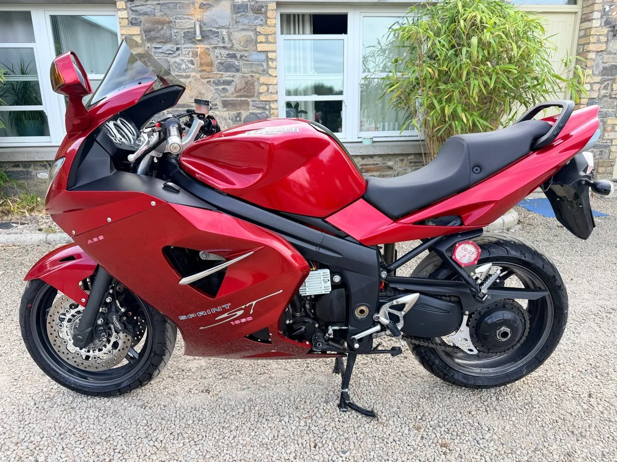 Triumph Sprint ST 1050 - Image 3