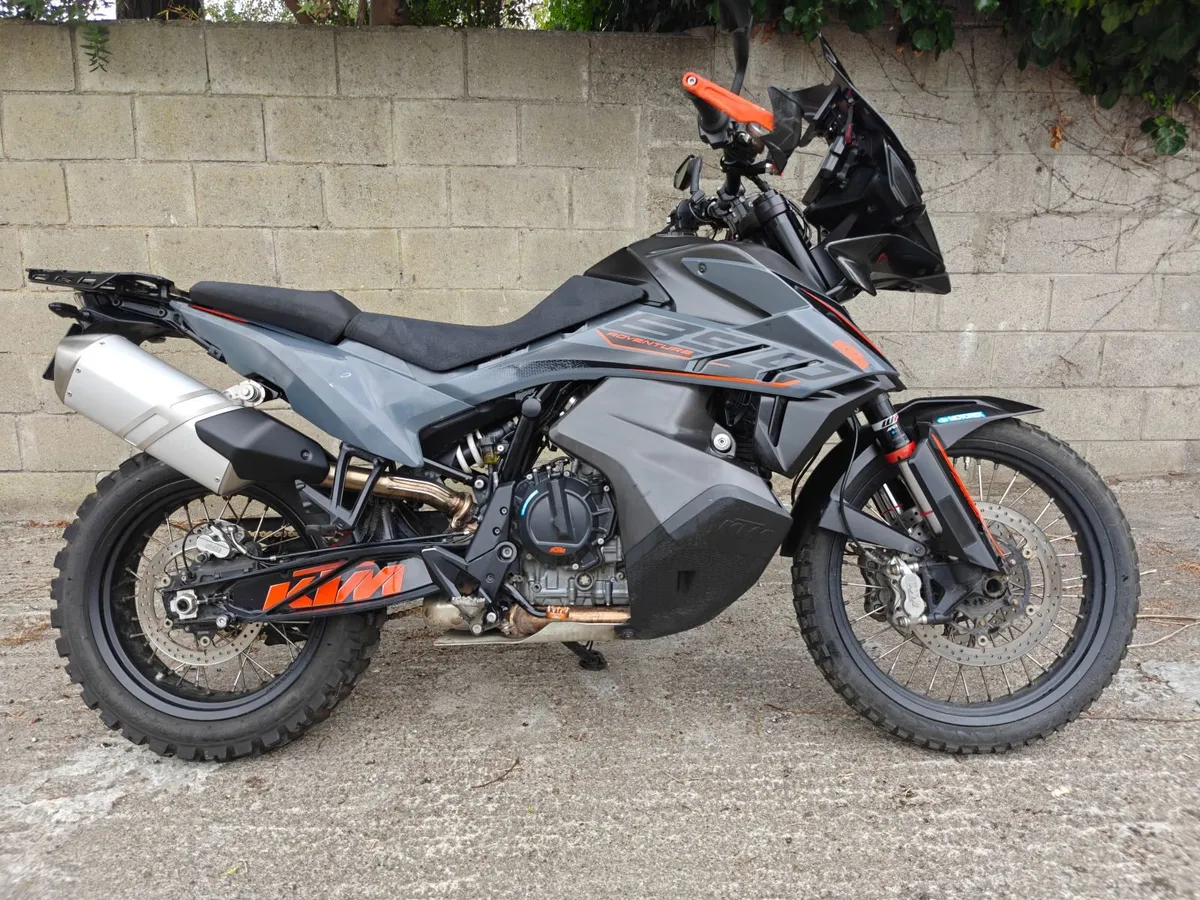 KTM Adventure 890 - Image 1