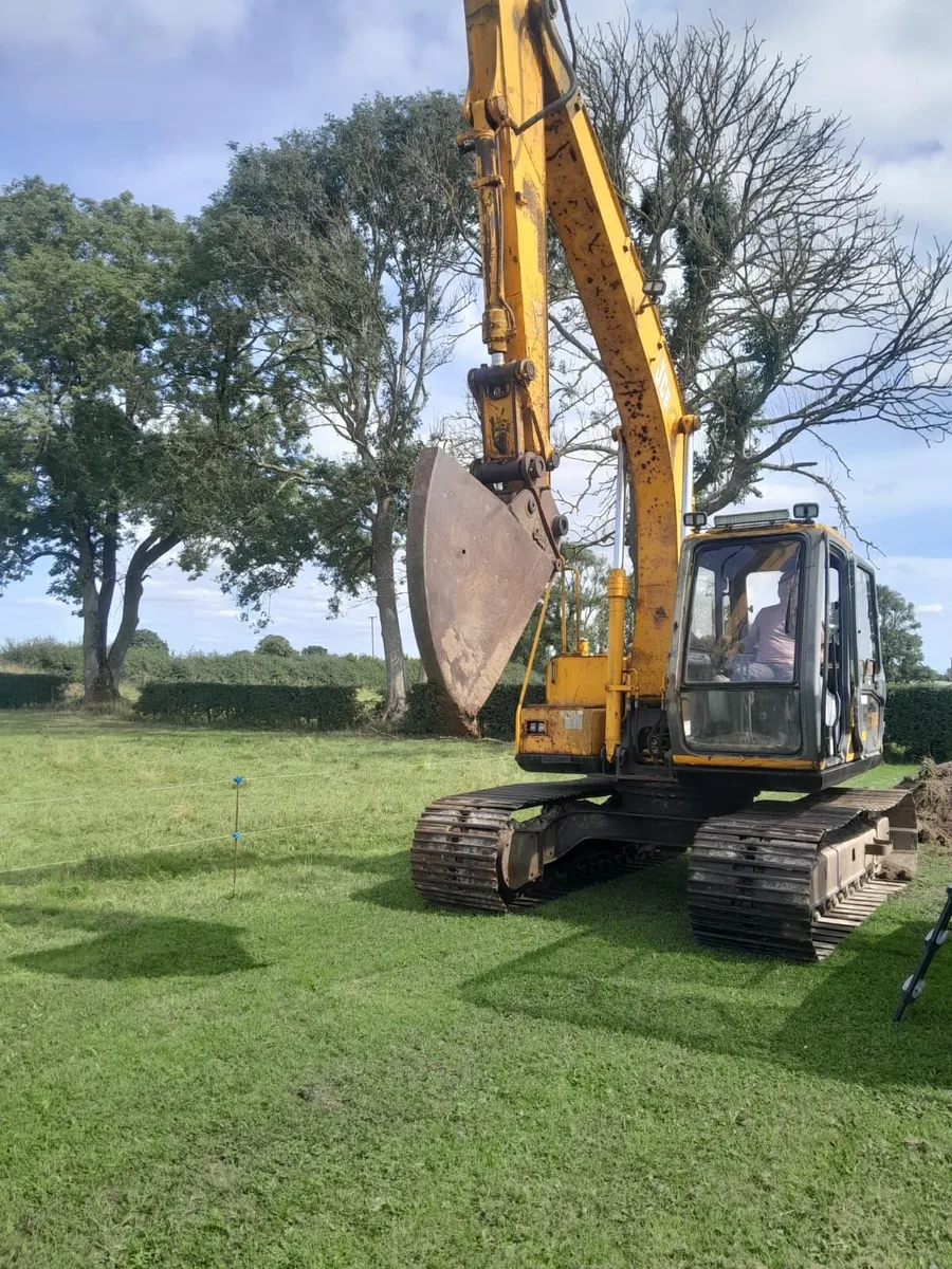 13 Tonne JCB JS130 Track Machine - Image 4