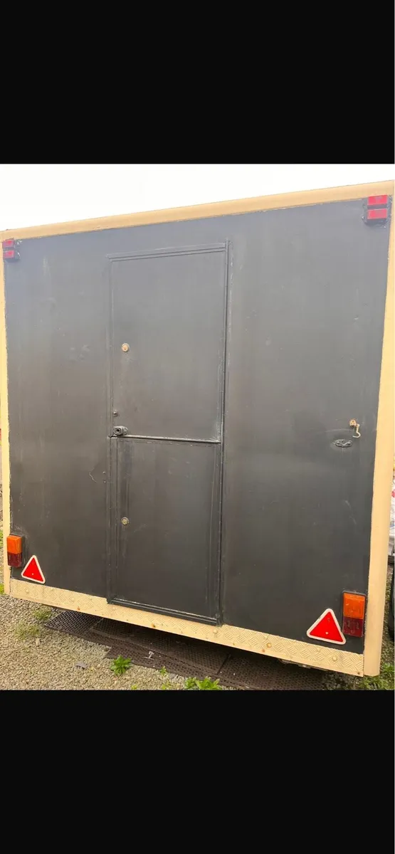 Food trailer - Image 3