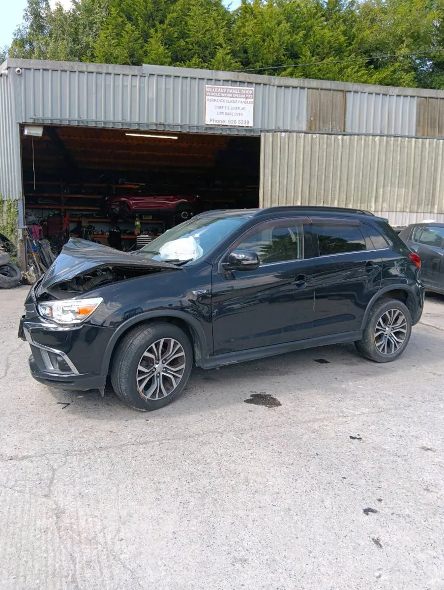 Breaking mitsubishi asx 2016 petrol - Image 1