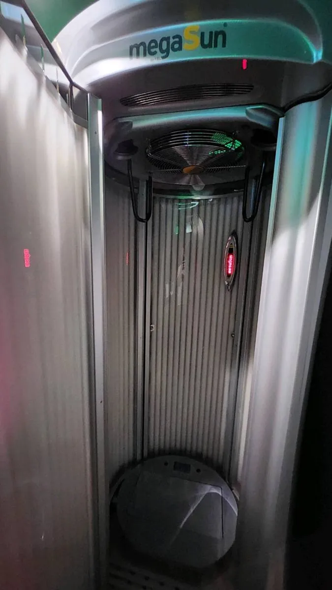Megasun t230w sunbed - Image 2