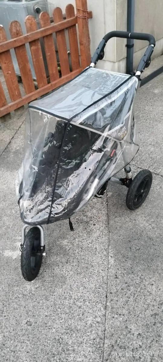 Out & About Buggy - Image 1
