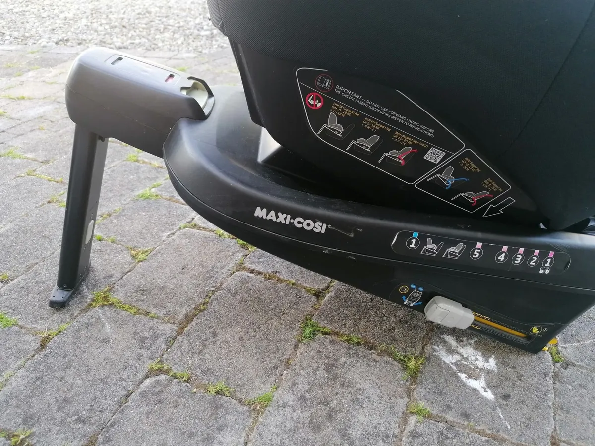 MAXI COSI CAR SEAT - Image 2