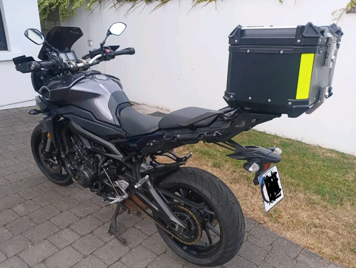 Motorcycle - Image 4