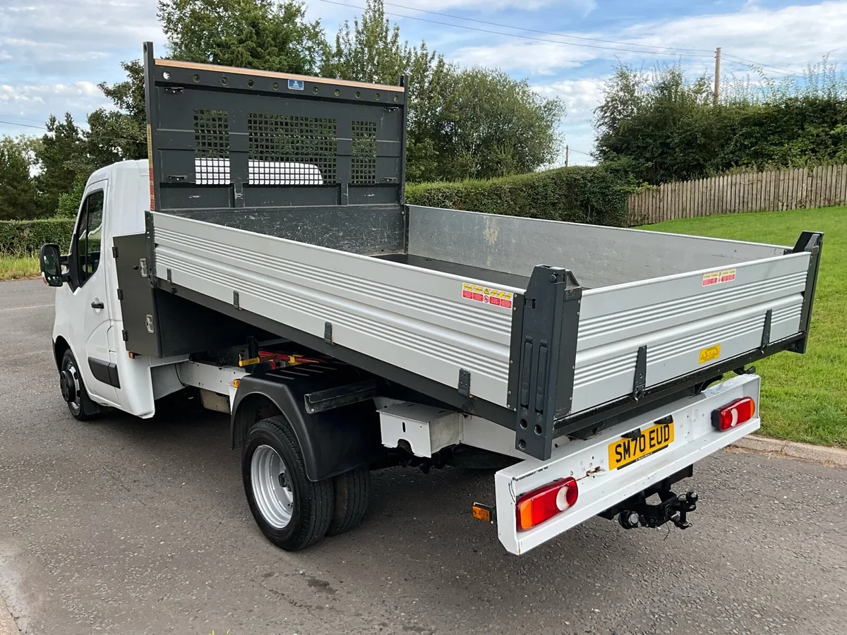 2020 Nissan NV400 Acenta 2.3 DCI Tipper - Image 3