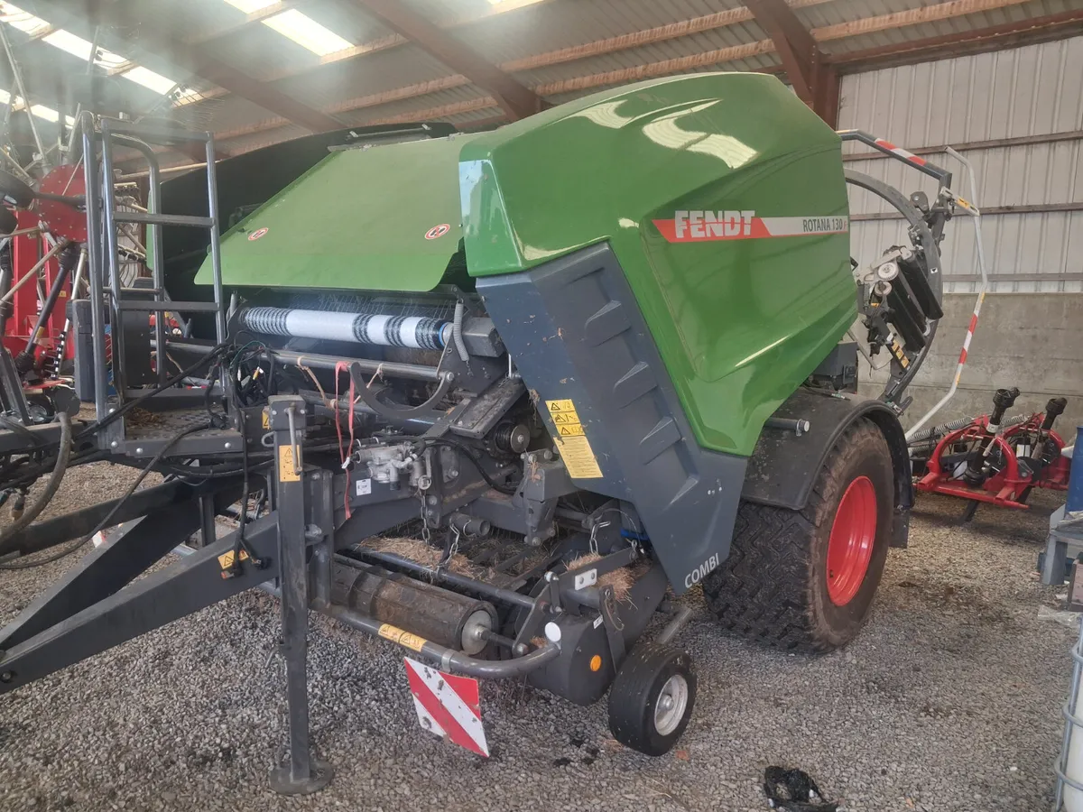 Round baler - Image 1