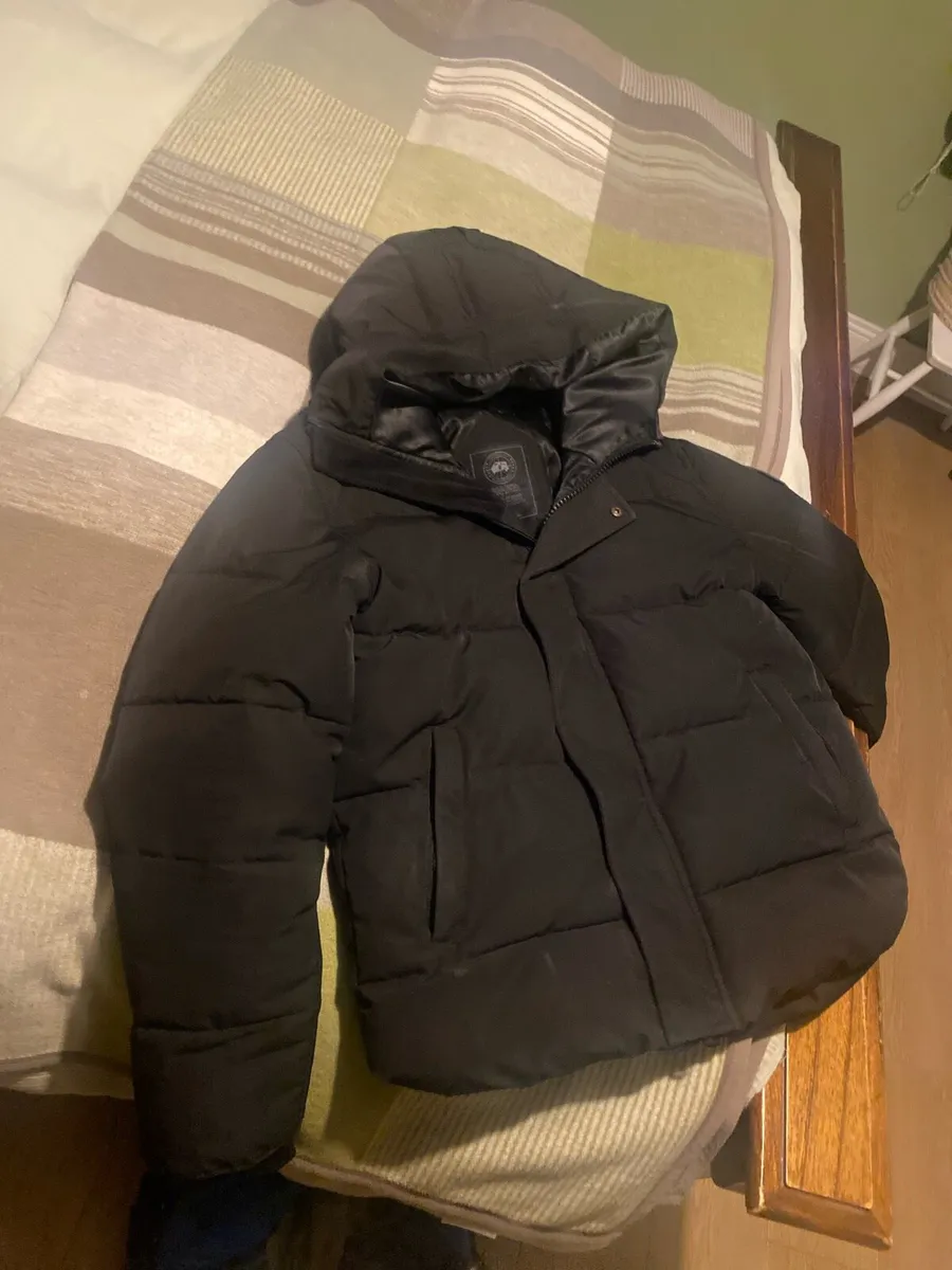 Canada goose jacket - Image 1