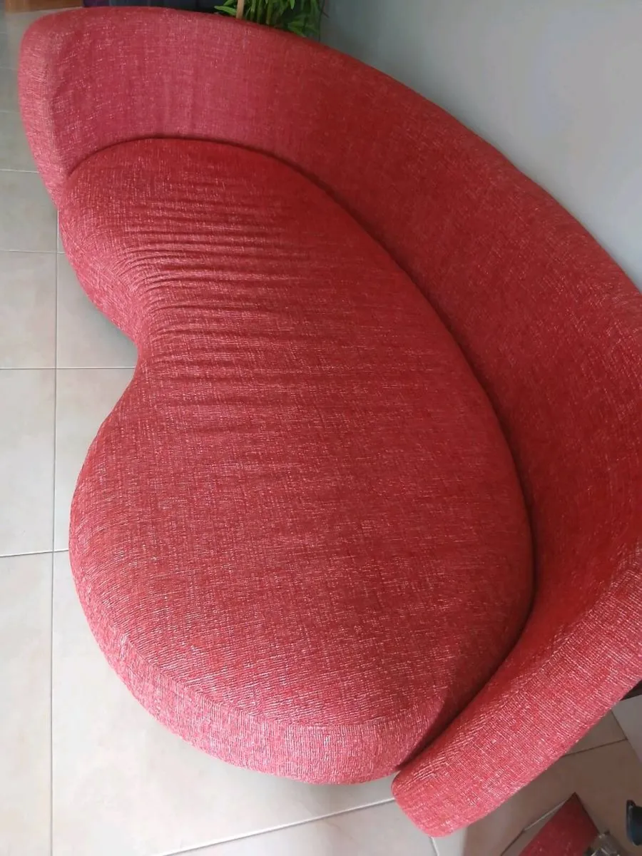 ♡♡Red fabric couch♡♡ - Image 2