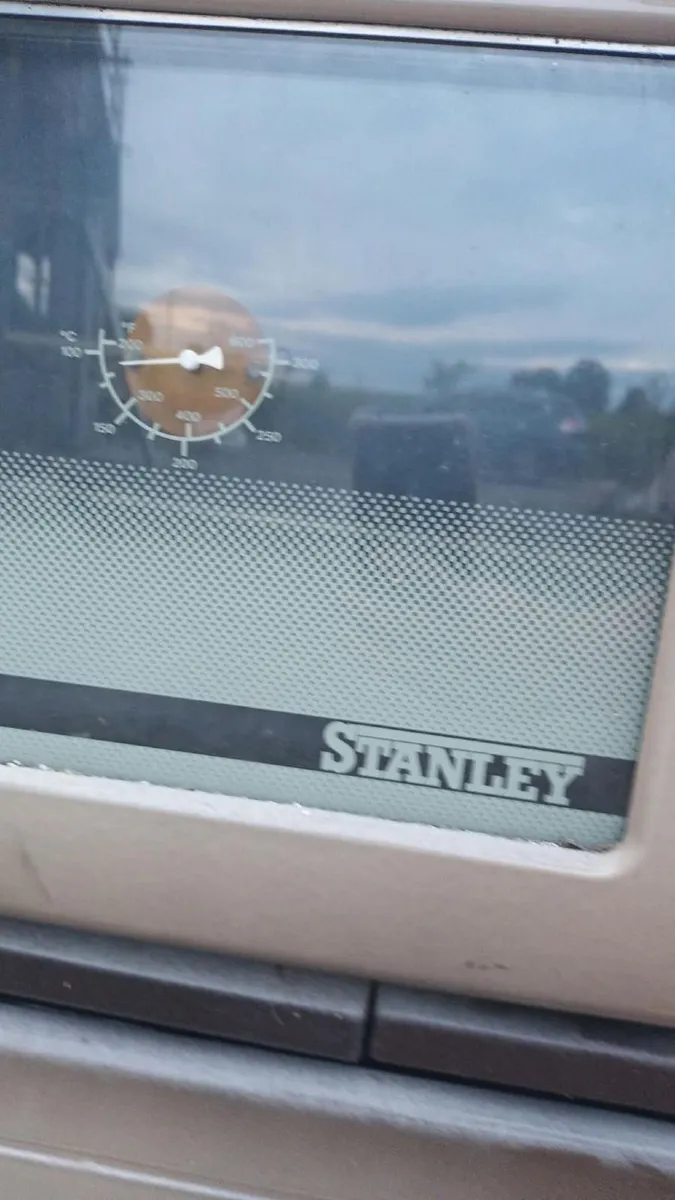 Stanley solid fuel range for sale - Image 2