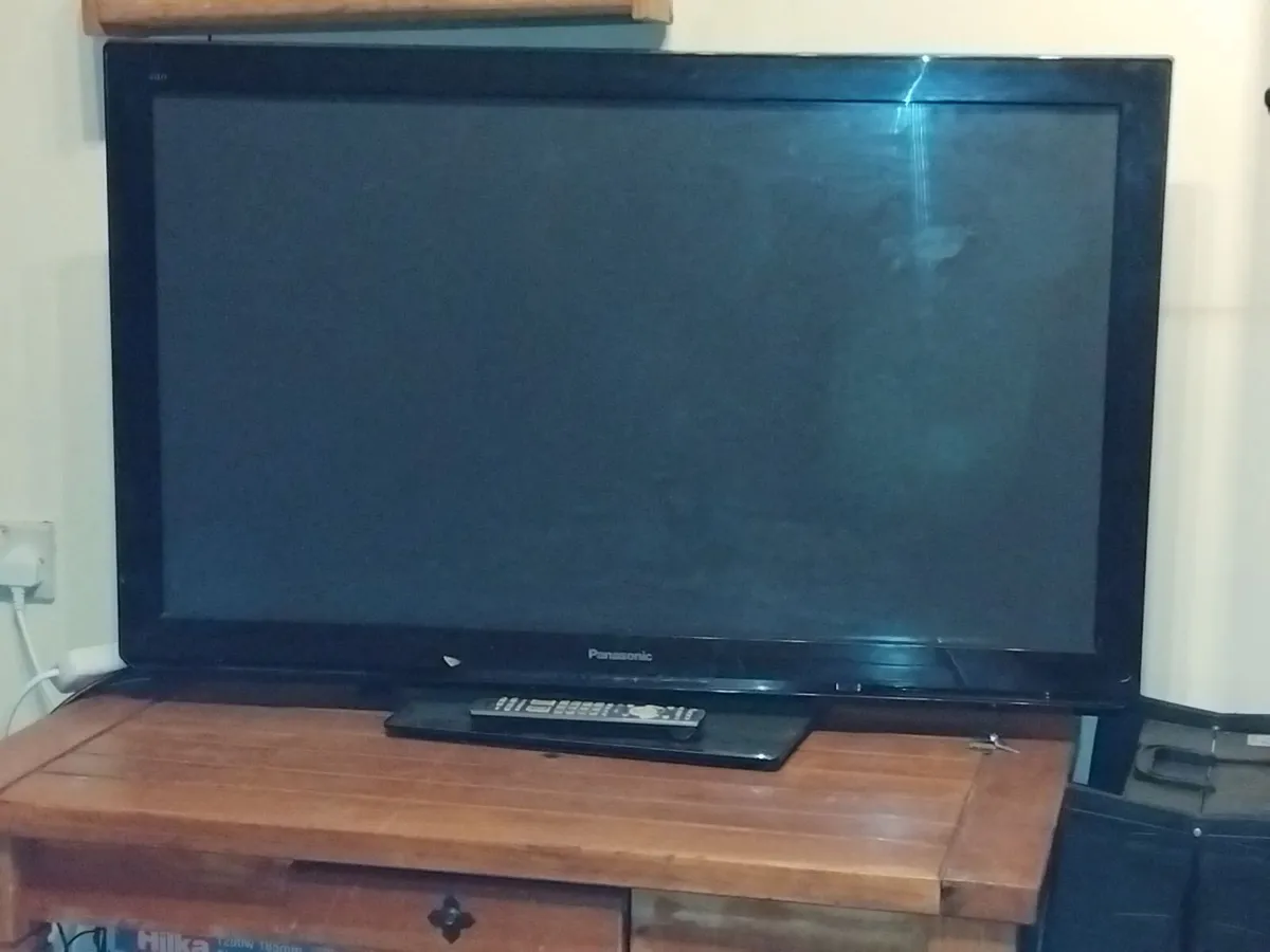 Flat screen 42inc tv - Image 2