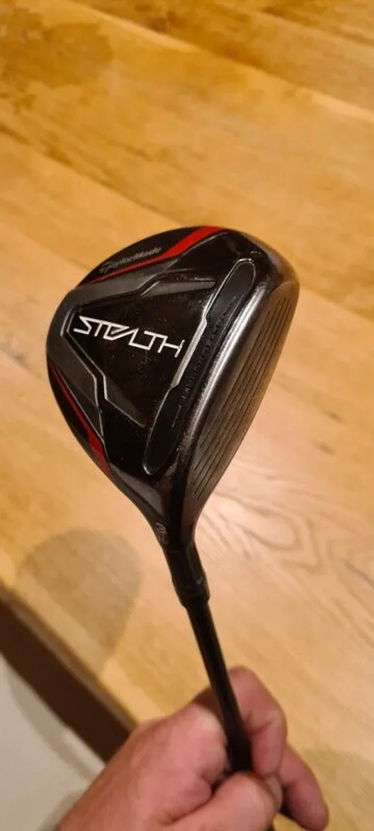 Taylor Made 3 wood fairway club - Image 1
