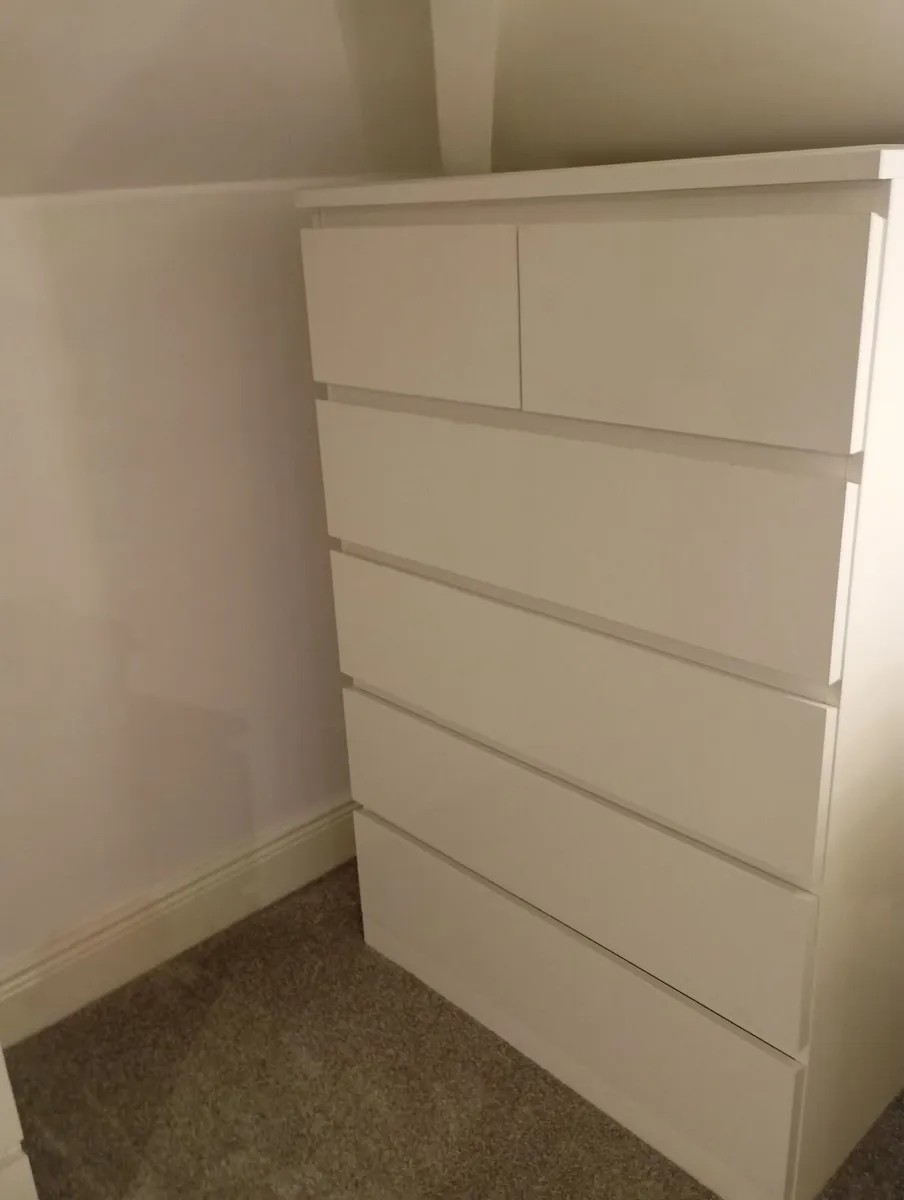 Bedroom furniture - Image 3