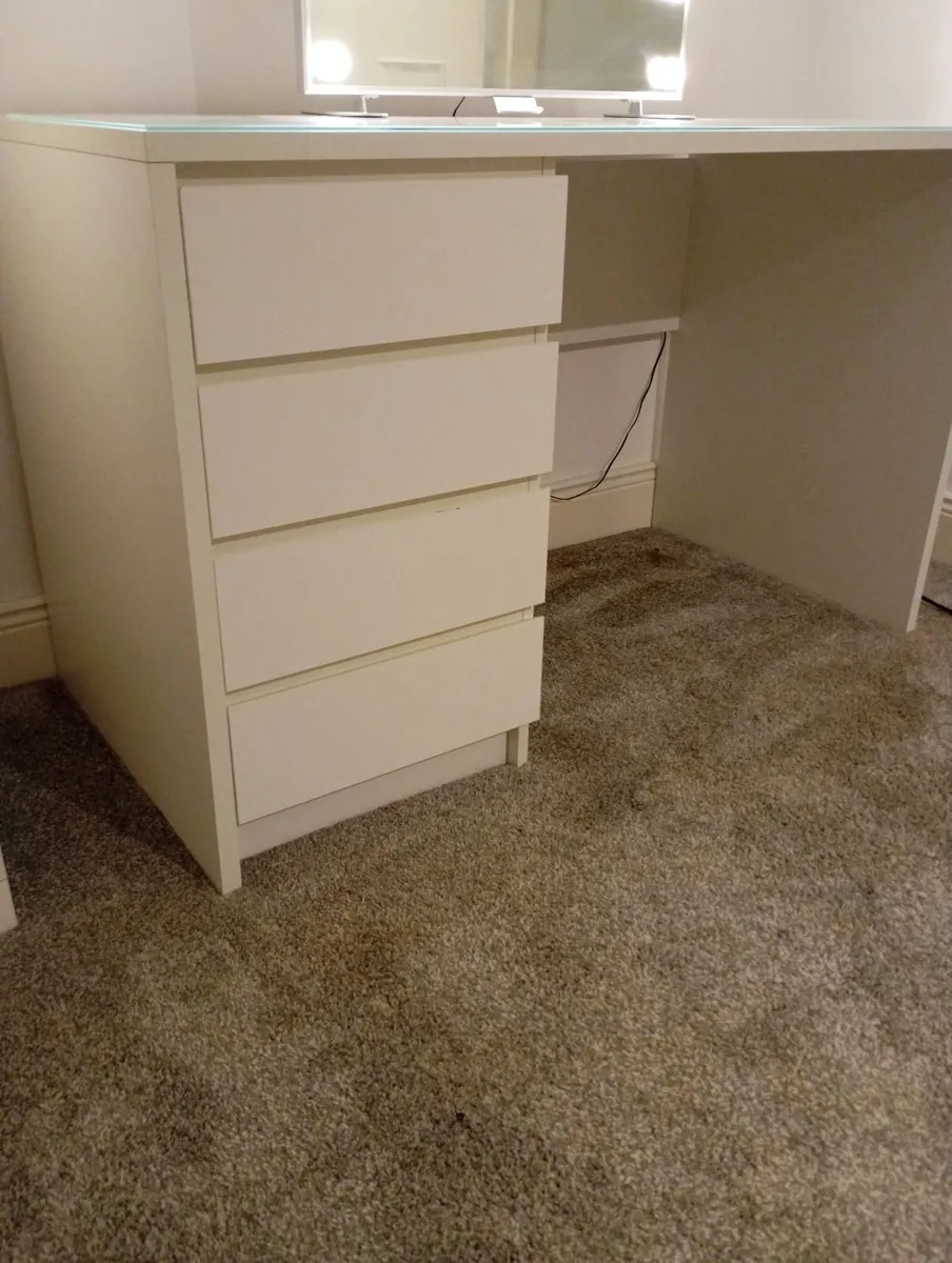 Make up table with drawers - Image 2