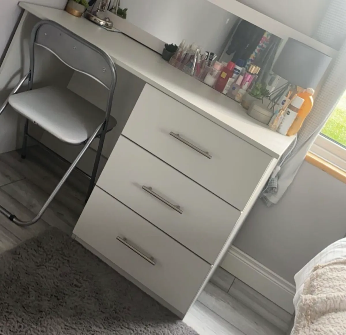 Desk - Image 1