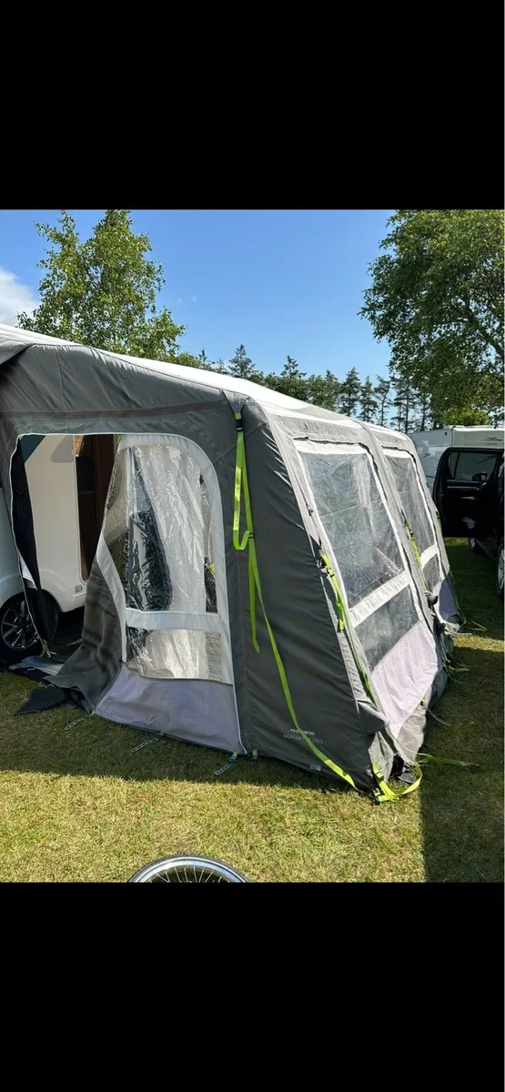Dometic Rally AIR Pro 330 S Inflatable Awning - Image 1