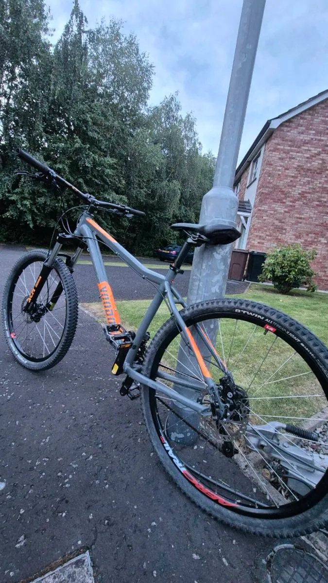 Joe murray voodoo mtb bike - Image 1