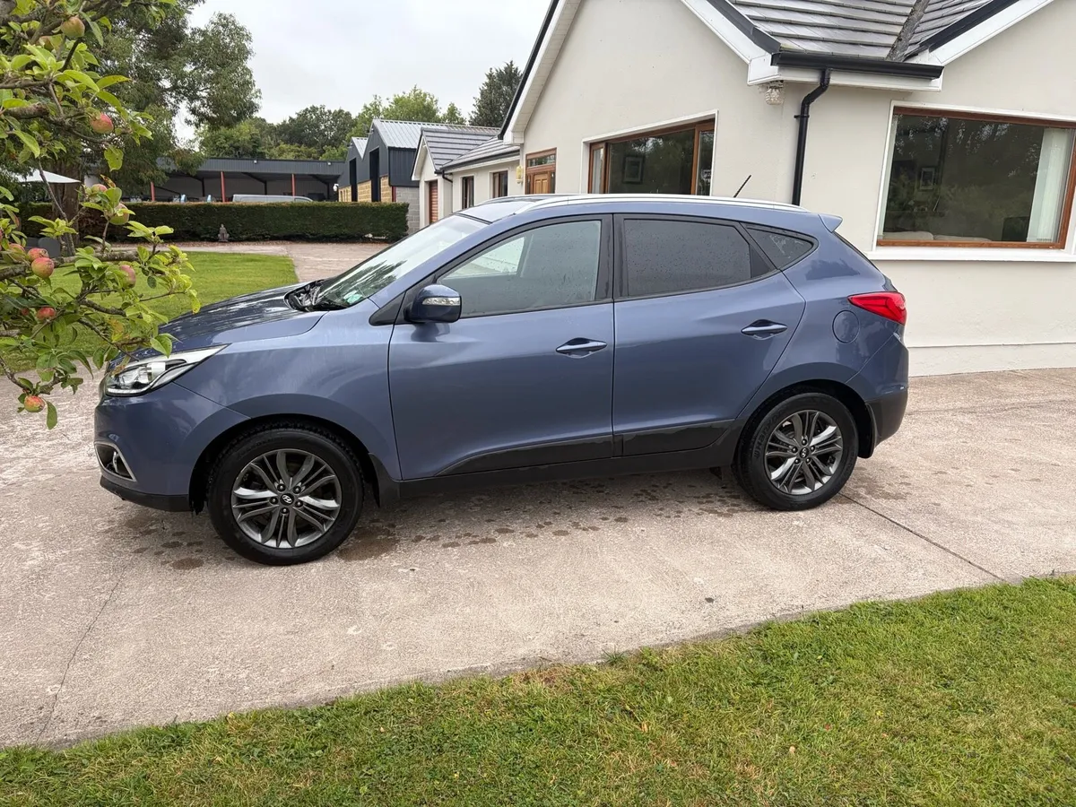 Hyundai ix35 - Image 2