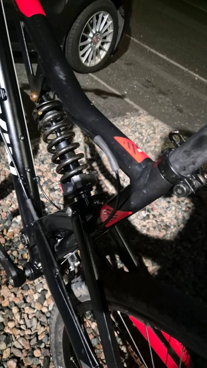 Btwin rock rider 27.5 wheels mtb bike - Image 3
