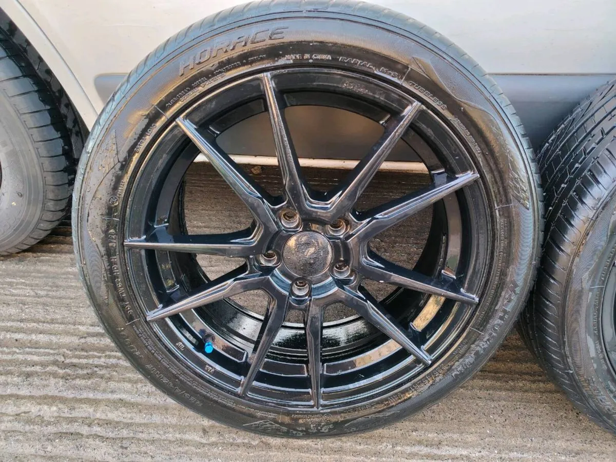 17" 5x112 black alloy wheels - Image 2