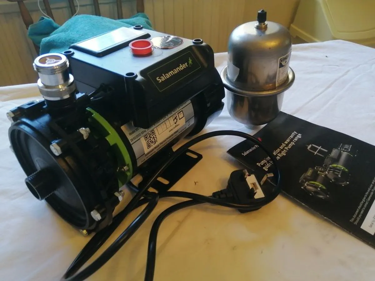 Salamander RP55SU Shower Pump - Image 1