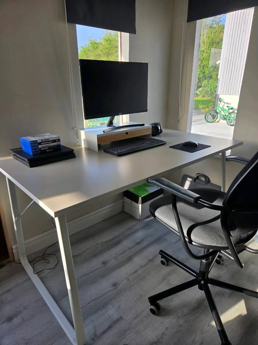 Desk, Monitor stand & Gaming Chair