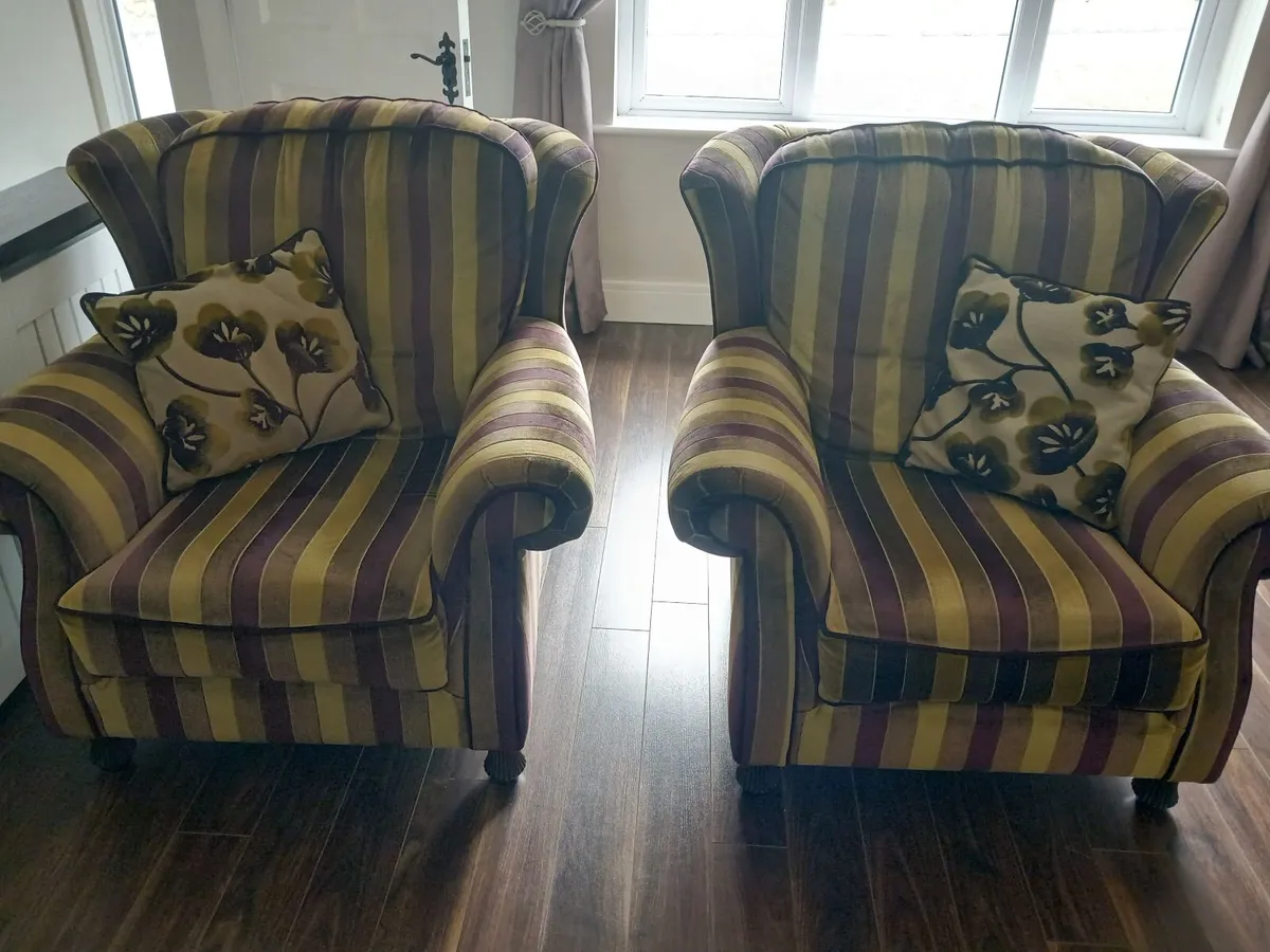Suite of furniture - Image 3