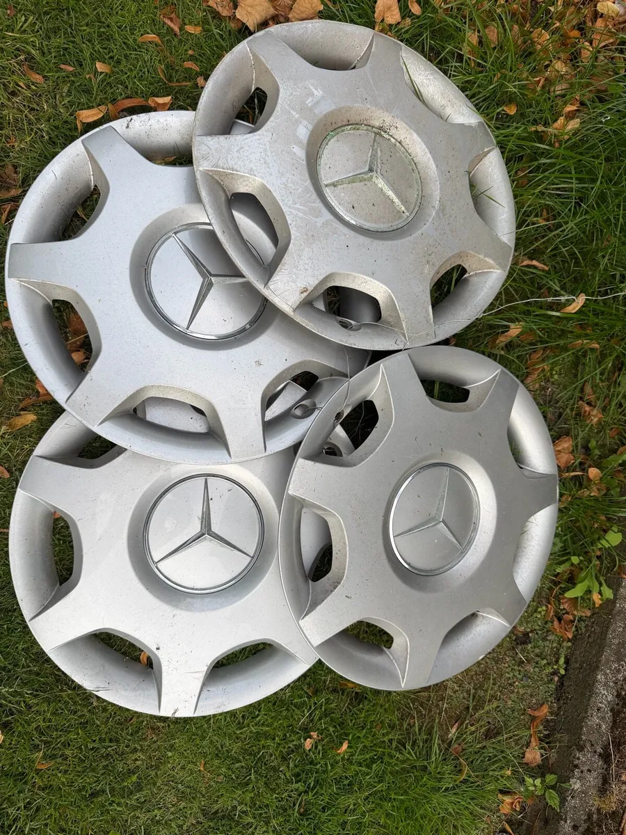 Mercedes 16 inch Hubcaps - Image 3