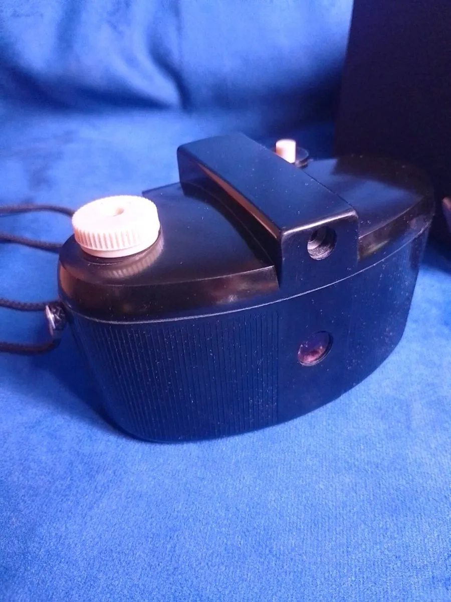 Pair of Kodak brownie vintage cameras - Image 3