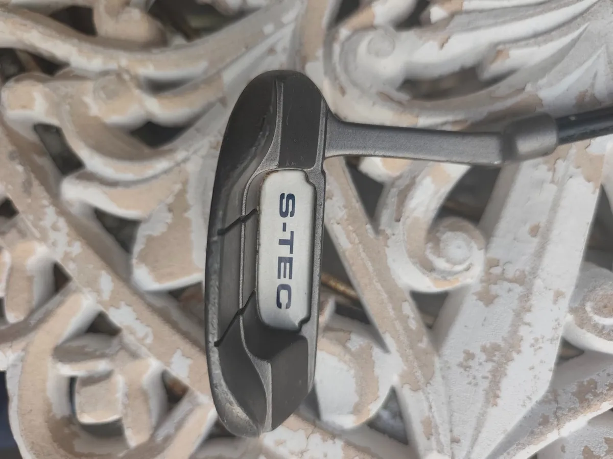 Mixed selection of used Golf Clubs - Image 4