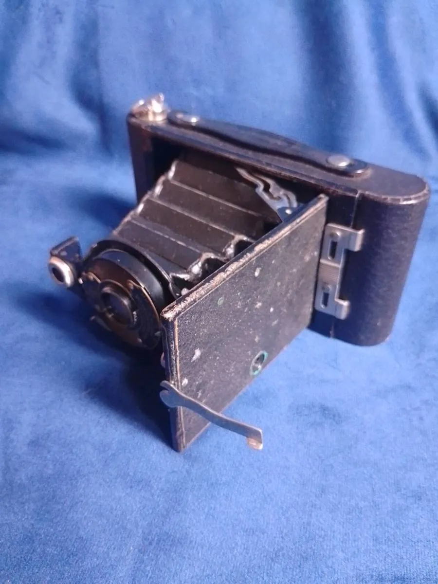 Kodak no.2 folding antique camera - Image 2