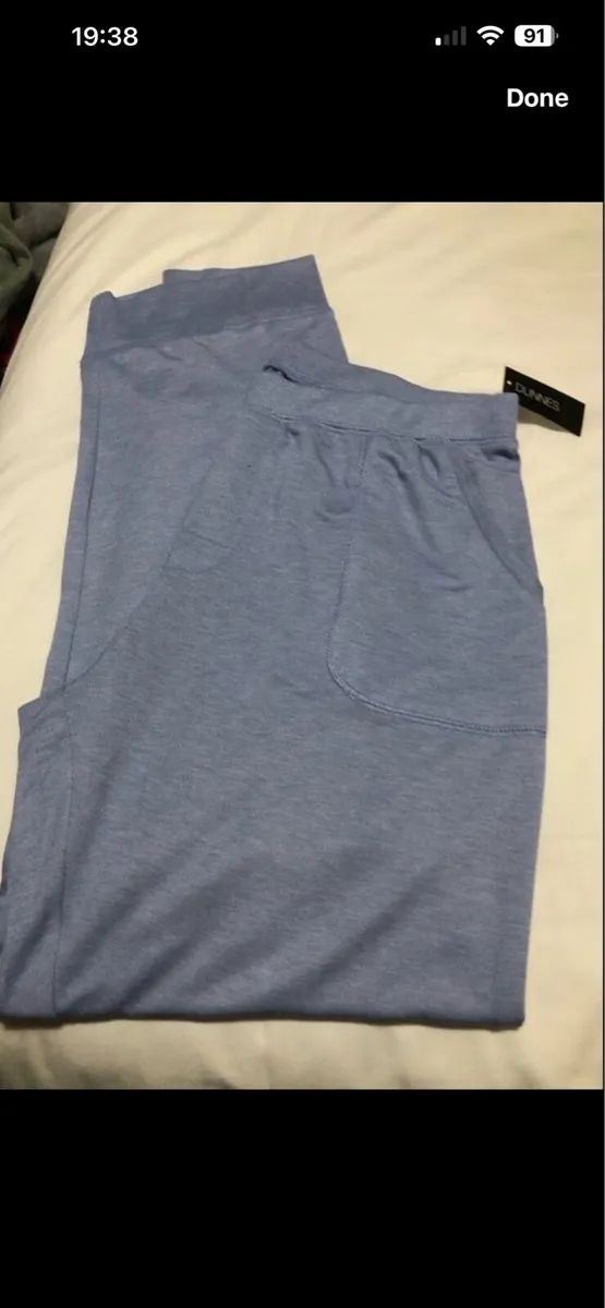 Ladies BNWT bottoms size L €5 - Image 2