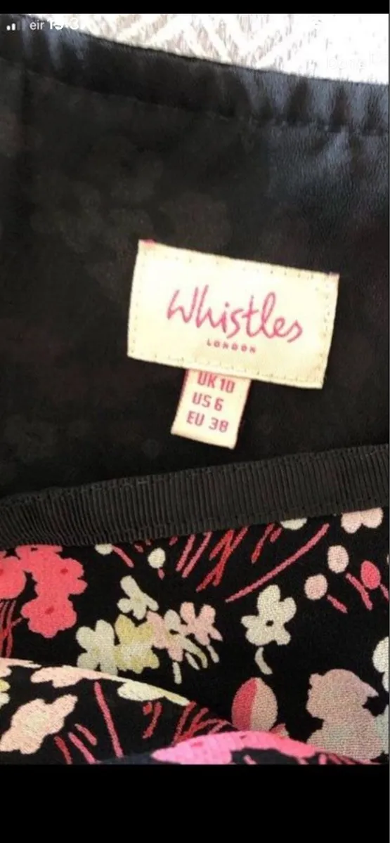Ladies designer skirt size 10 €10 - Image 3