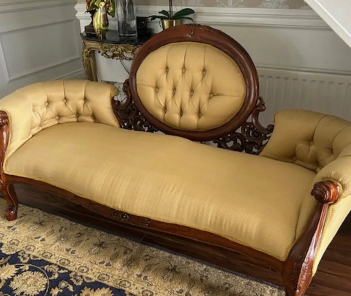 Victorian Walnut Cameo Back Settee