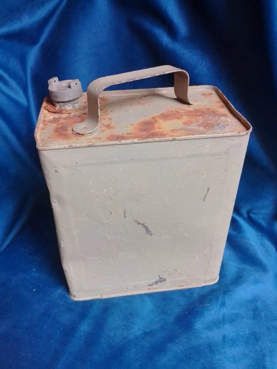 Can post 1943 GSW army fuel jerry can - Image 1