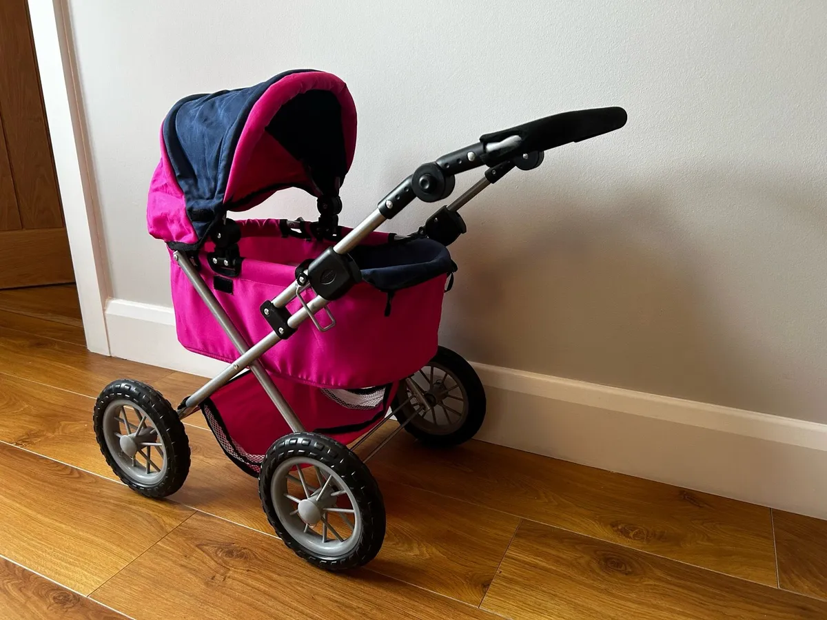 Doll’s buggy and doll’s cot - Image 2