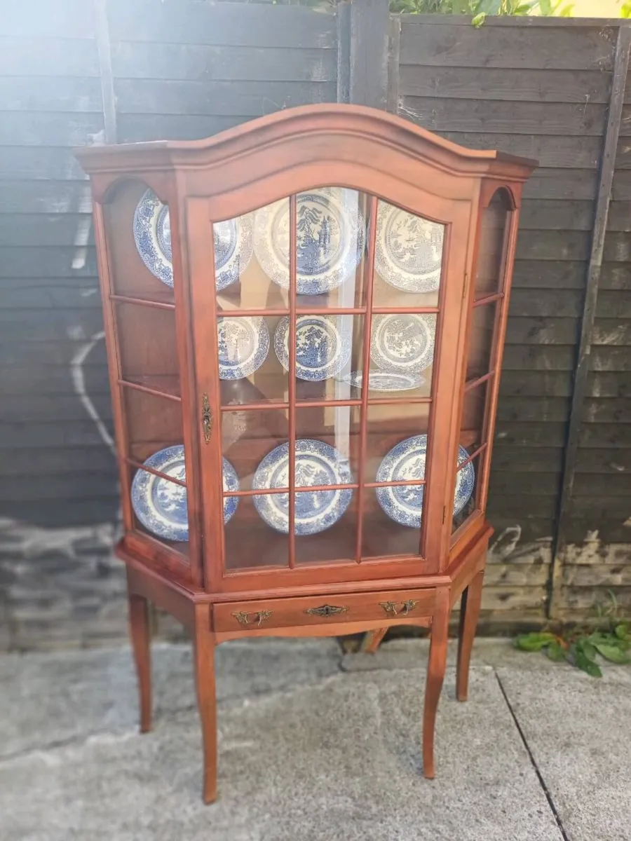 Vintage Mahogany Display Cabinet - Image 1