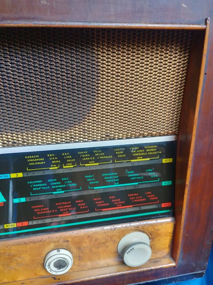 Bush EBS24 1952 vintage radio - Image 3