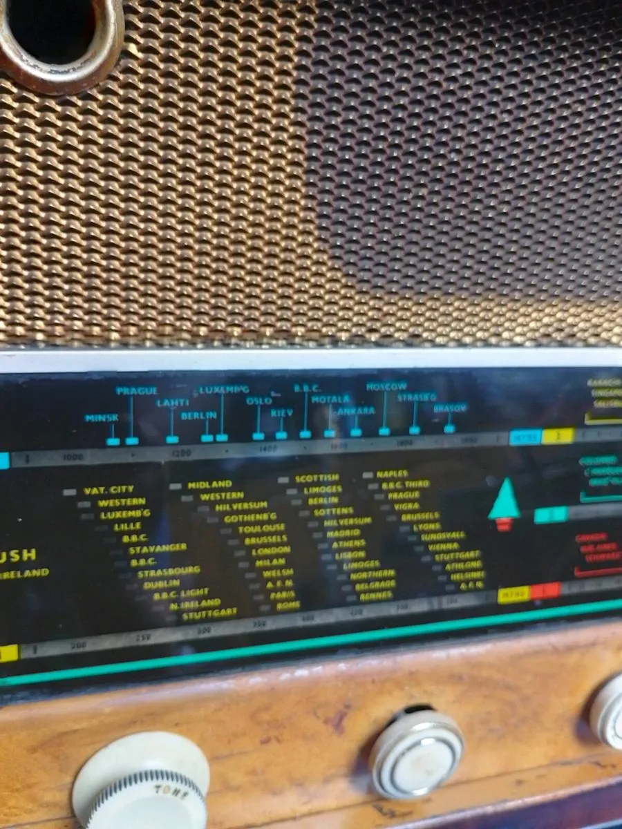 Bush EBS24 1952 vintage radio - Image 2