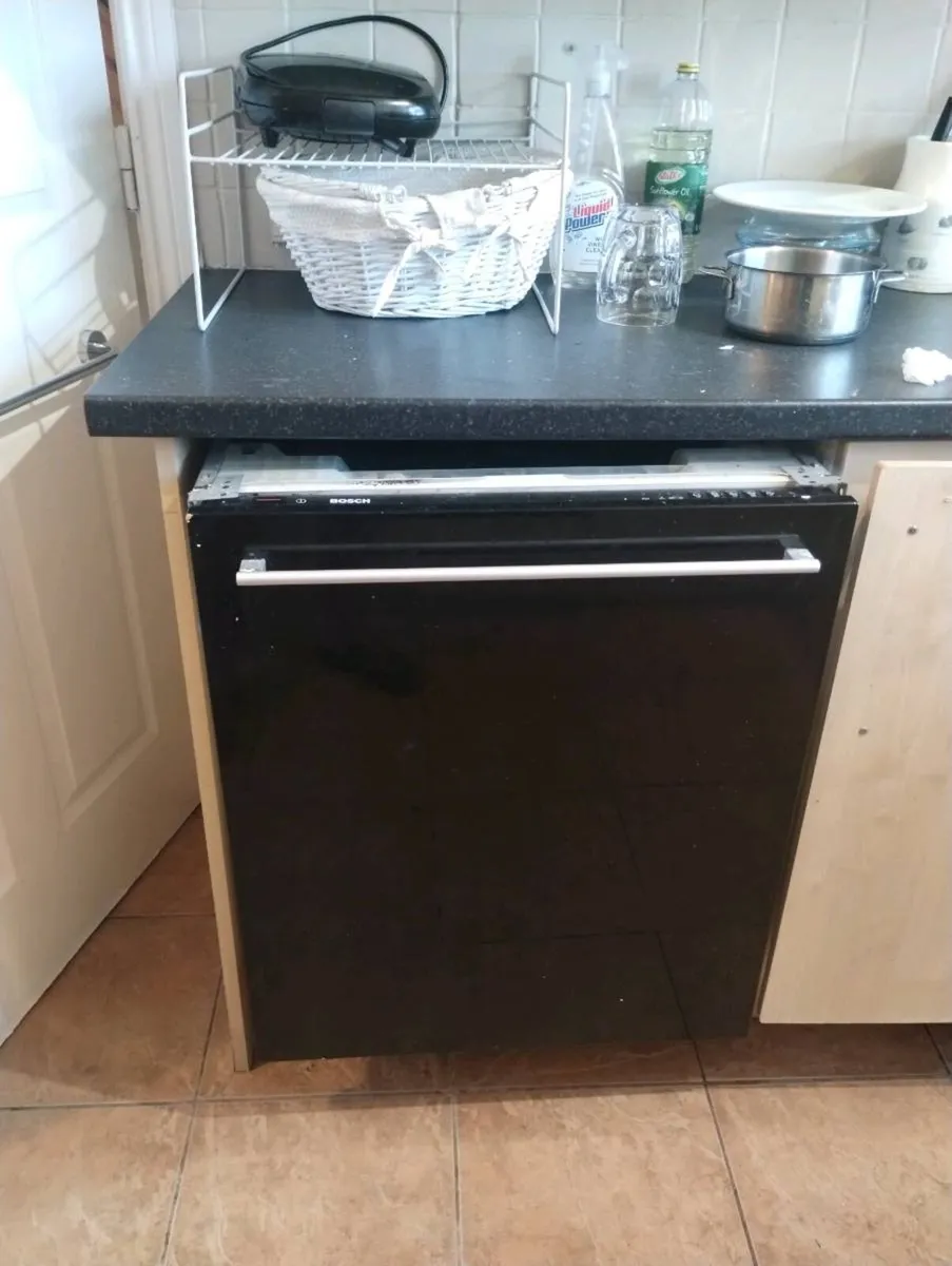 Bosch Dishwasher for sale - Image 3