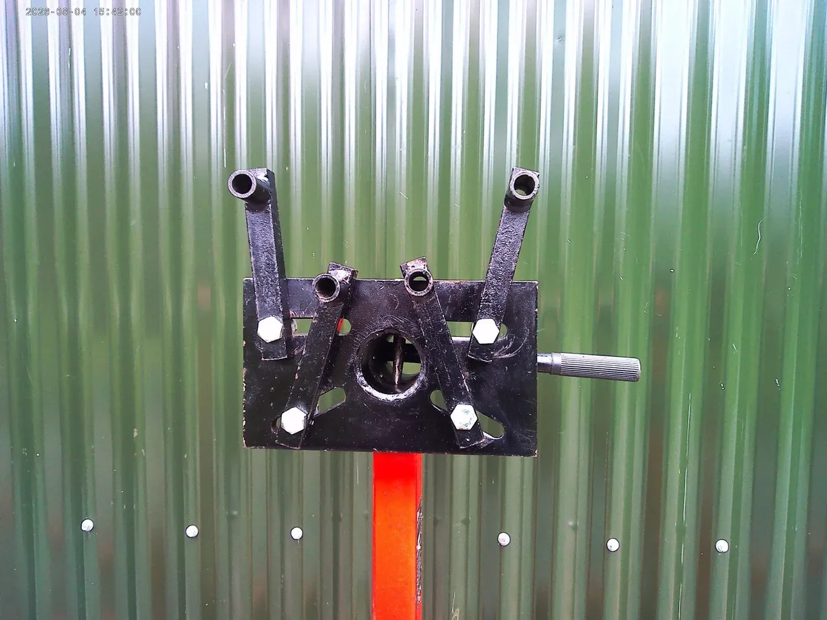 Engine Stand - Image 4