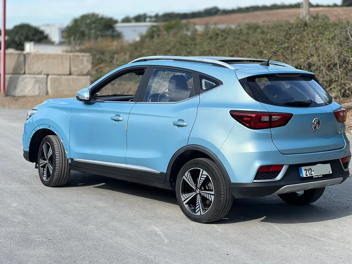 MG ZS EV Exclusive 2021 - Image 3